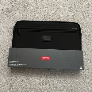 Tumi Alpha Ballistic Business Men's Large Laptop Cover